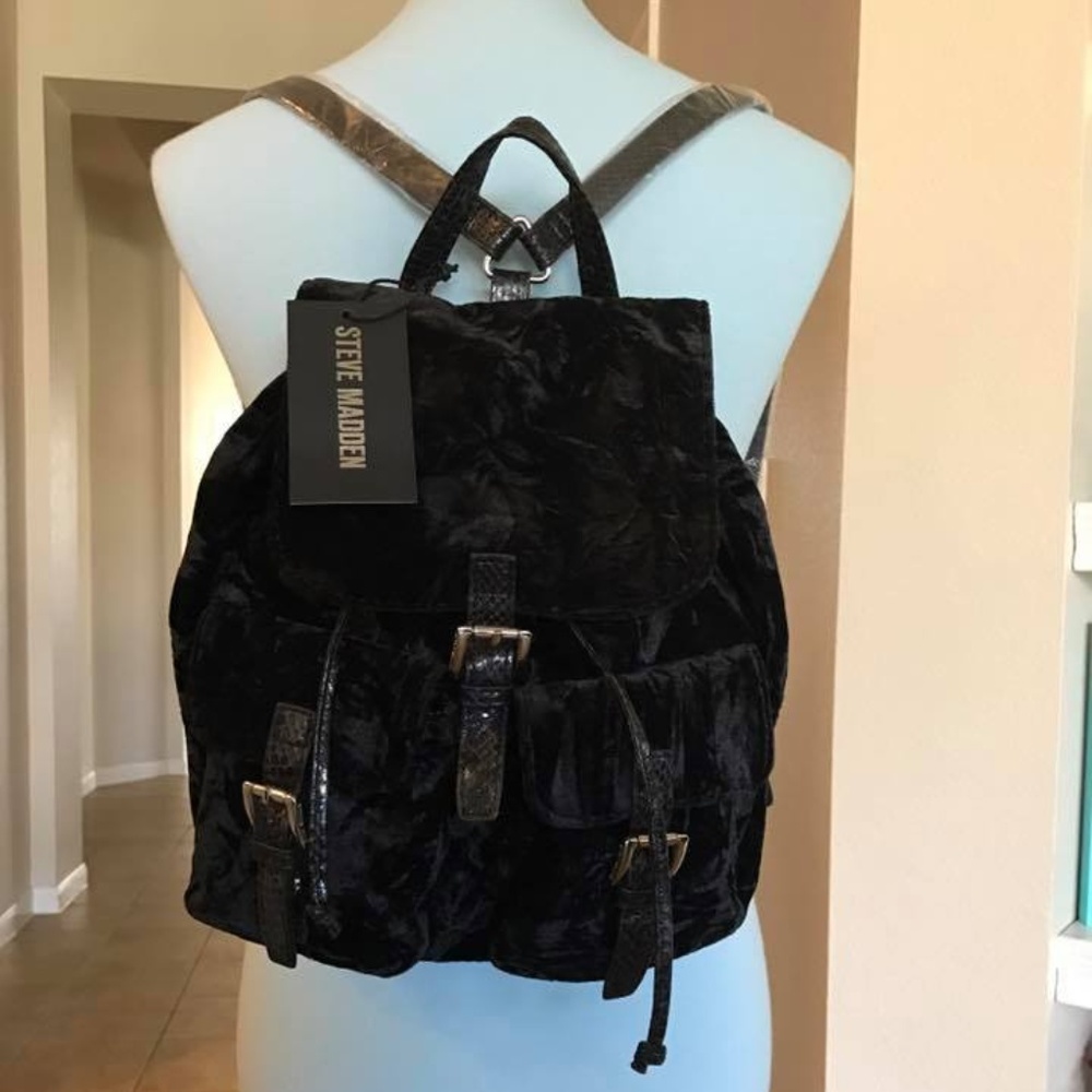 NWT Steve Madden backpack velvet black - Picture 1 of 3